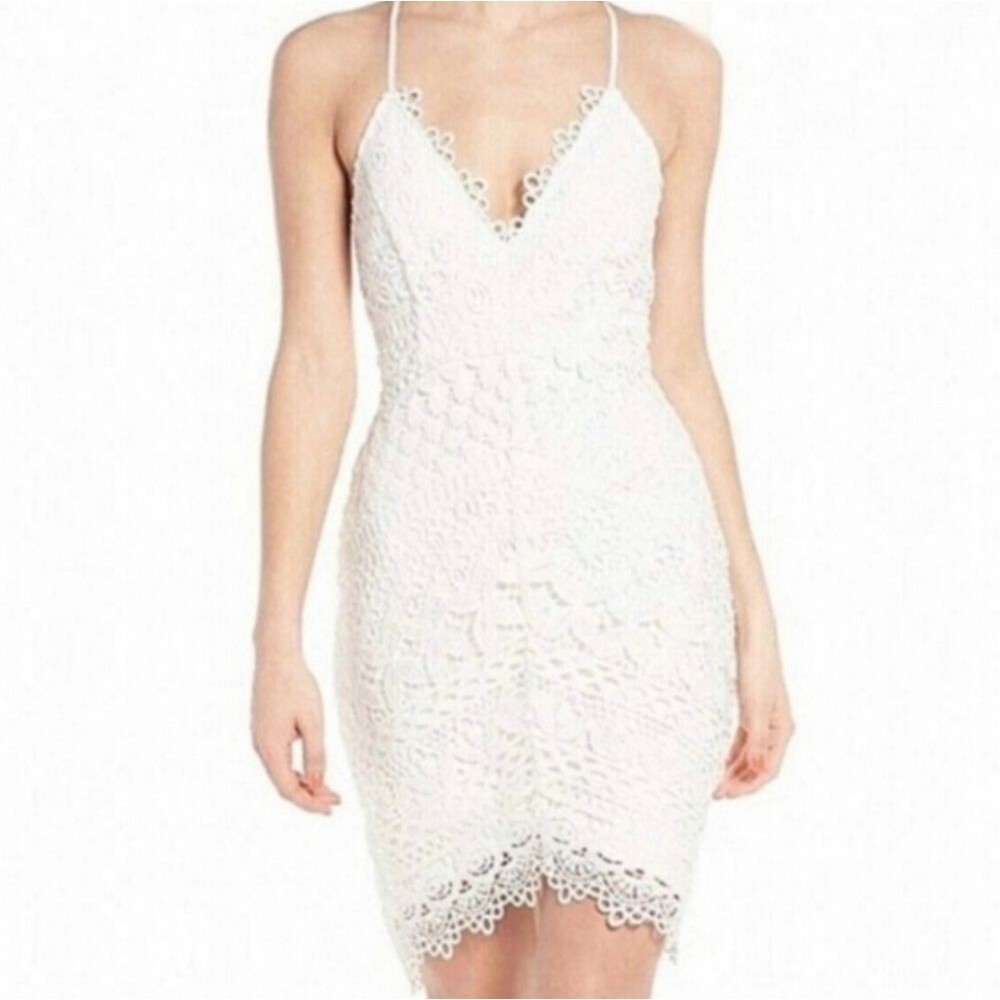 ASTR The Label White Bodycon lace dress Small Bridal Graduation Wedding Foral